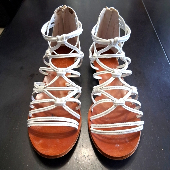 Vince Camuto Gladiator White Leather Sandal   Size 8.5 - Picture 1 of 10